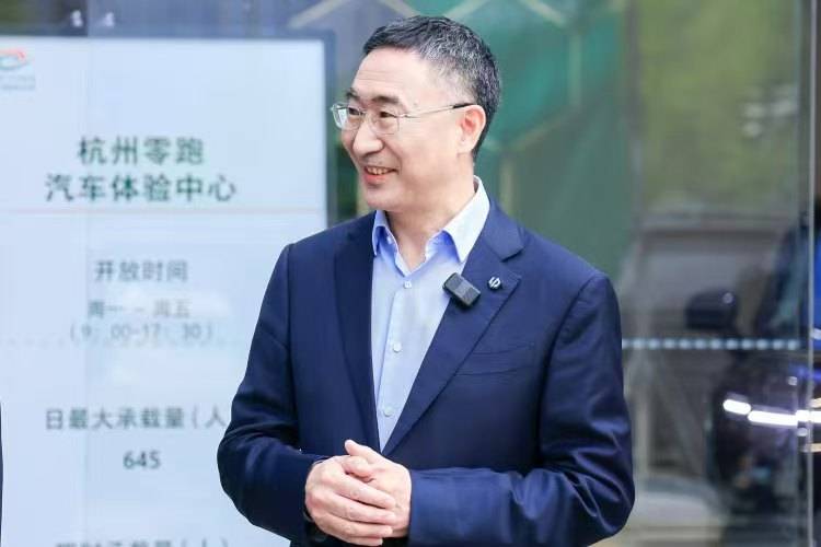 放弃本科读高职引网友热议 高考604分女生被高职录取